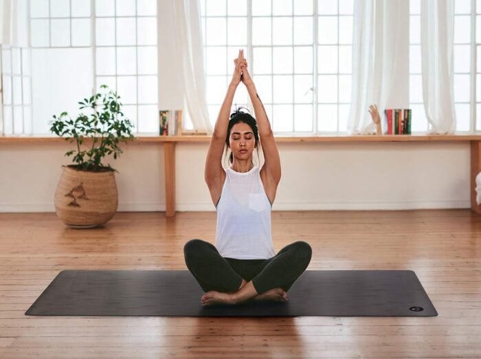 IUGA Pro Yoga Mat Non Slip Hot Yoga Mat Anti-tear Exercise Mat Eco Friendly Yoga Mats with SGS Certified Material Free Carrying Strap Included - Image 7