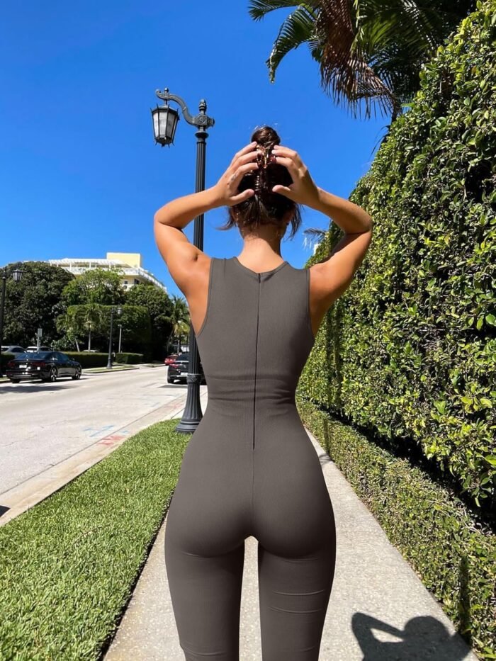 OQQ Women Yoga Jumpsuits Ribbed Crew Neck Sleeveless Bell Bottoms Flare Jumpsuits - Image 4